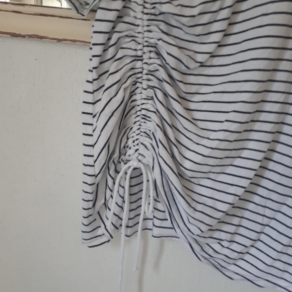 Sportsgirl Striped Ruched basic Tee Size large - Picture 7 of 11